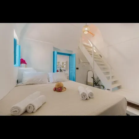 Cycladic Traditional House With View Apartment Emporio (Santorini)