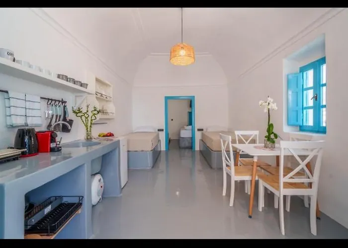 Cycladic Traditional House With View Emporio (Santorini)