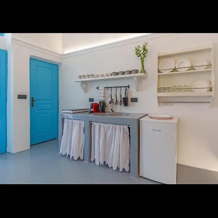 Cycladic Traditional House With View * Εμπορειό