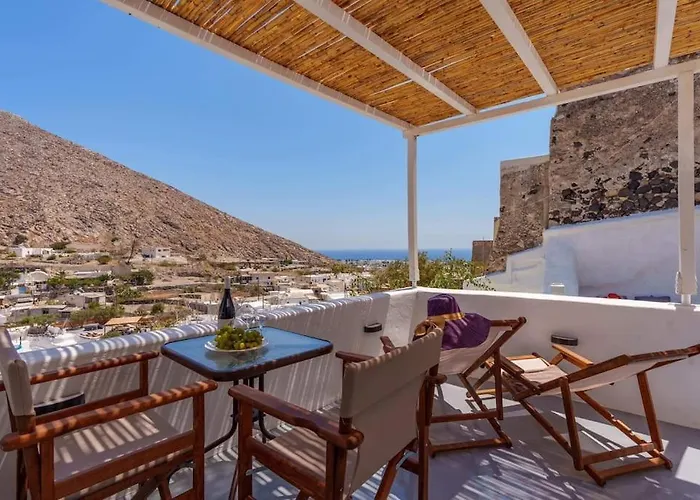 Cycladic Traditional House With View Apartment Emporio (Santorini)