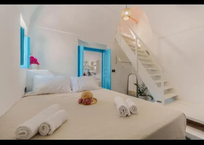 Cycladic Traditional House With View Apartment Emporio (Santorini)